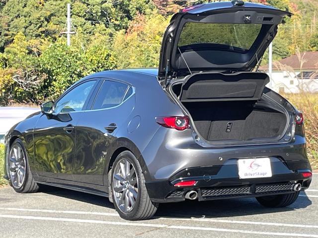 ＭＡＺＤＡ３ファストバック ＸＤ　Ｌパッケージ　禁煙車　黒革シート　ダウンサス　全方位カメラ　ＢＯＳＥサウンド　シートヒーター　衝突軽減システム　ＣＤ／ＤＶＤ　地デジ　Ｂｌｕｅｔｏｏｔｈ　ＢＳＭ　ＨＵＤ　エアロ　ステアヒーター　ＥＴＣ　法定整備付（37枚目）