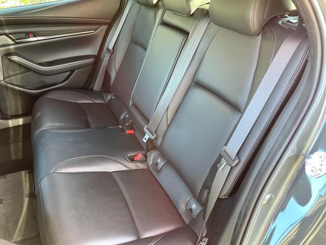 ＭＡＺＤＡ３ファストバック ＸＤ　Ｌパッケージ　禁煙車　黒革シート　ダウンサス　全方位カメラ　ＢＯＳＥサウンド　シートヒーター　衝突軽減システム　ＣＤ／ＤＶＤ　地デジ　Ｂｌｕｅｔｏｏｔｈ　ＢＳＭ　ＨＵＤ　エアロ　ステアヒーター　ＥＴＣ　法定整備付（44枚目）