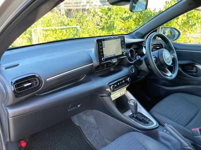 ヤリス Ｚ　禁煙車　ワンオーナー　純正ナビ　衝突軽減システム　レーダークルコン　　レーンキープ　バックカメラ　Ｂｌｕｅｔｏｏｔｈ　スマートキー２つ　シートヒーター　ステアヒーター　ＥＴＣ　ＵＳＢ　法定整備付（41枚目）