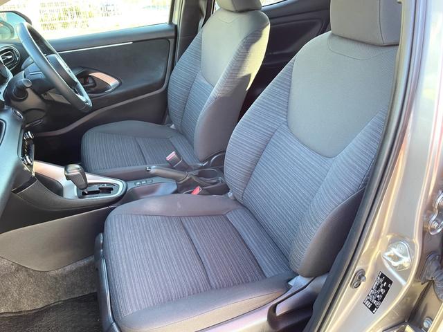 ヤリス Ｚ　禁煙車　ワンオーナー　純正ナビ　衝突軽減システム　レーダークルコン　　レーンキープ　バックカメラ　Ｂｌｕｅｔｏｏｔｈ　スマートキー２つ　シートヒーター　ステアヒーター　ＥＴＣ　ＵＳＢ　法定整備付（42枚目）