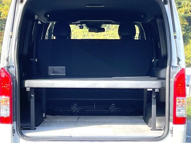 ハイエースバン スーパーGL ダークプライムII 禁煙車 ベットキット 社外ナビ フルセグTV 衝突軽減システム 両側電動スライドドア レーンキープ Bカメラ ETC LED フォグ ドラレコ Bluetooth USB スマートキー2個 車検整備付(12枚目)