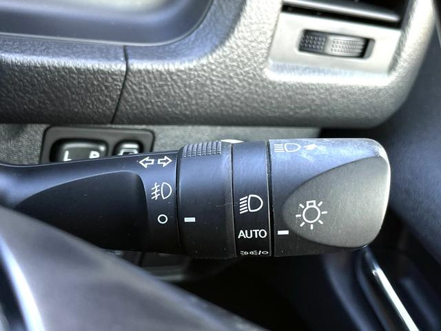 ハイエースバン スーパーGL ダークプライムII 禁煙車 ベットキット 社外ナビ フルセグTV 衝突軽減システム 両側電動スライドドア レーンキープ Bカメラ ETC LED フォグ ドラレコ Bluetooth USB スマートキー2個 車検整備付(25枚目)