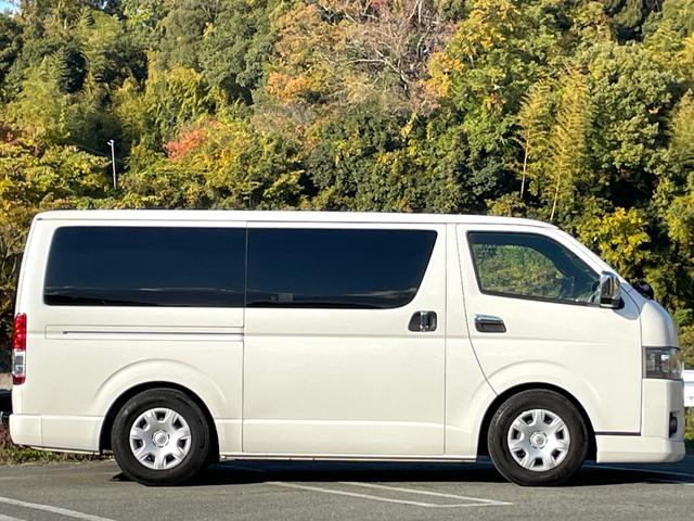 ハイエースバン スーパーGL ダークプライムII 禁煙車 ベットキット 社外ナビ フルセグTV 衝突軽減システム 両側電動スライドドア レーンキープ Bカメラ ETC LED フォグ ドラレコ Bluetooth USB スマートキー2個 車検整備付(32枚目)