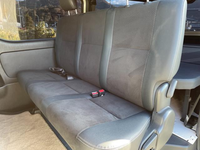 ハイエースバン スーパーGL ダークプライムII 禁煙車 ベットキット 社外ナビ フルセグTV 衝突軽減システム 両側電動スライドドア レーンキープ Bカメラ ETC LED フォグ ドラレコ Bluetooth USB スマートキー2個 車検整備付(42枚目)