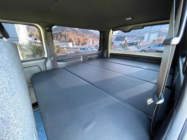 ハイエースバン スーパーGL ダークプライムII 禁煙車 ベットキット 社外ナビ フルセグTV 衝突軽減システム 両側電動スライドドア レーンキープ Bカメラ ETC LED フォグ ドラレコ Bluetooth USB スマートキー2個 車検整備付(45枚目)