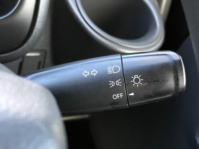 スーパーキャリイ Ｘ　禁煙車　衝突軽減システム　４ＷＤ　ワンオーナー車　キーレス　三方開　オーバーヘットシェルフ　ゲートプロテクタ　荷台マット　ＣＤチューナー　点検整備付（17枚目）