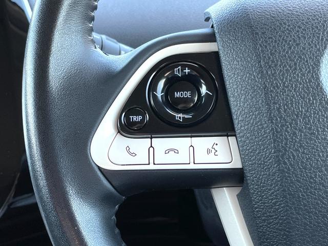 プリウス Ｓセーフティプラス　禁煙車　純正９インチナビ　レーダークルーズコントロール　衝突軽減システム　フルセグＴＶ　バックカメラ　ドラレコ　ＥＴＣ　Ｂｌｕｅｔｏｏｔｈ　ＬＥＤヘッドライト　スマートキー２個　ユーザー買取車（18枚目）