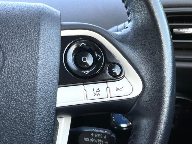 プリウス Ｓセーフティプラス　禁煙車　純正９インチナビ　レーダークルーズコントロール　衝突軽減システム　フルセグＴＶ　バックカメラ　ドラレコ　ＥＴＣ　Ｂｌｕｅｔｏｏｔｈ　ＬＥＤヘッドライト　スマートキー２個　ユーザー買取車（19枚目）