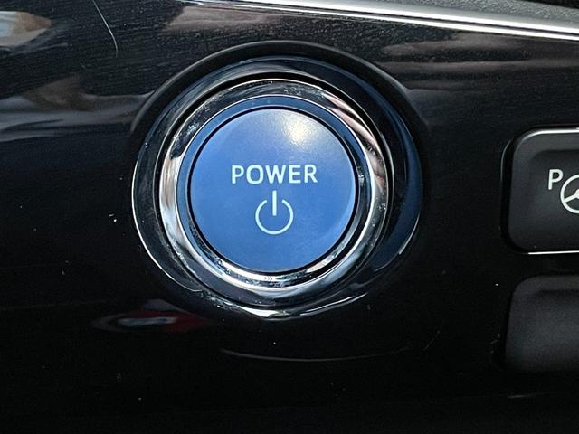 プリウス Ｓセーフティプラス　禁煙車　純正９インチナビ　レーダークルーズコントロール　衝突軽減システム　フルセグＴＶ　バックカメラ　ドラレコ　ＥＴＣ　Ｂｌｕｅｔｏｏｔｈ　ＬＥＤヘッドライト　スマートキー２個　ユーザー買取車（30枚目）