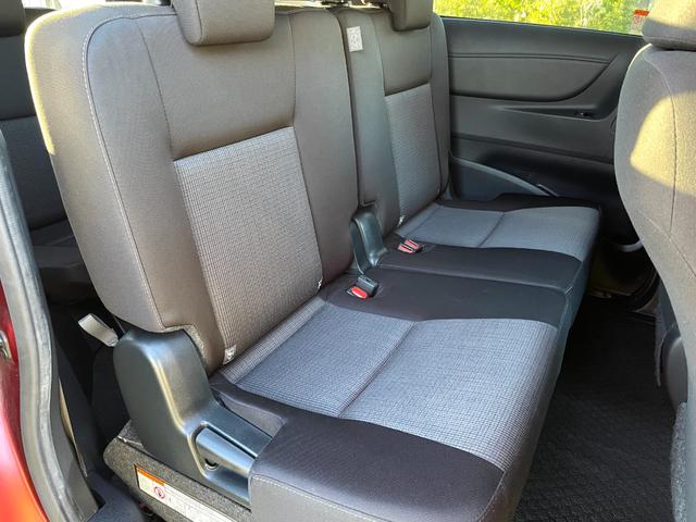 シエンタ Ｇ　★禁煙車★ワンオーナー★純正ナビ★フルセグＴＶ★両側電動スライドドア★プリクラッシュセーフティシステム★全周囲モニター★ＥＴＣ★ＬＥＤ★両席シートヒーター★ユーザー買取車★スペアキー２つ★車検整備付★（10枚目）