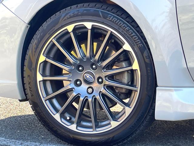 レヴォーグ １．６ＳＴＩスポーツアイサイト　禁煙車　アイサイトＶｅｒ３　アドバンストセーフティパッケージ　本革シート　純正ナビ　フルセグＴＶ　バックカメラ　ＥＴＣ　レーダークルーズ　シートヒーター　Ｂｌｕｅｔｏｏｔｈ　スマートキー　車検整備付（46枚目）