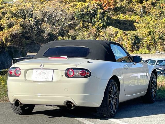 ロードスター ＲＳ　禁煙車　幌開閉確認済み　６速ＭＴ　ＢＯＳＥサウンドシステム　ＥＴＣ　ＨＩＤライト　社外マフラー　ユーザー買取車　点検整備付（6枚目）