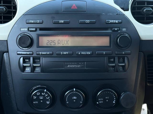 ロードスター ＲＳ　禁煙車　幌開閉確認済み　６速ＭＴ　ＢＯＳＥサウンドシステム　ＥＴＣ　ＨＩＤライト　社外マフラー　ユーザー買取車　点検整備付（13枚目）