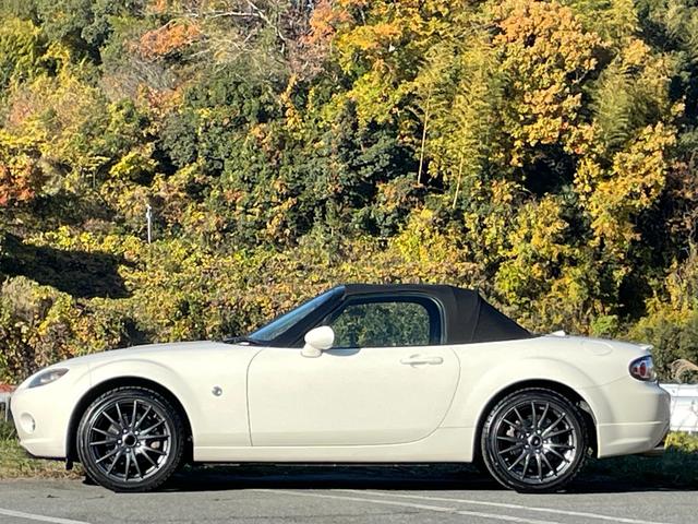 ロードスター ＲＳ　禁煙車　幌開閉確認済み　６速ＭＴ　ＢＯＳＥサウンドシステム　ＥＴＣ　ＨＩＤライト　社外マフラー　ユーザー買取車　点検整備付（24枚目）