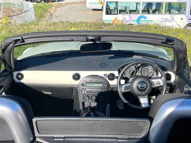 ロードスター ＲＳ　禁煙車　幌開閉確認済み　６速ＭＴ　ＢＯＳＥサウンドシステム　ＥＴＣ　ＨＩＤライト　社外マフラー　ユーザー買取車　点検整備付（28枚目）