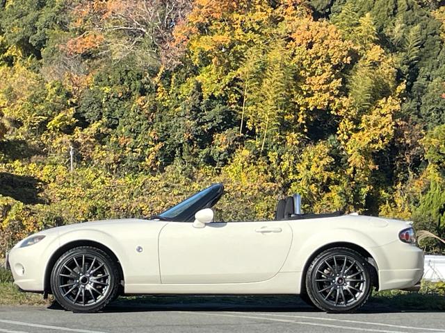 ロードスター ＲＳ　禁煙車　幌開閉確認済み　６速ＭＴ　ＢＯＳＥサウンドシステム　ＥＴＣ　ＨＩＤライト　社外マフラー　ユーザー買取車　点検整備付（33枚目）