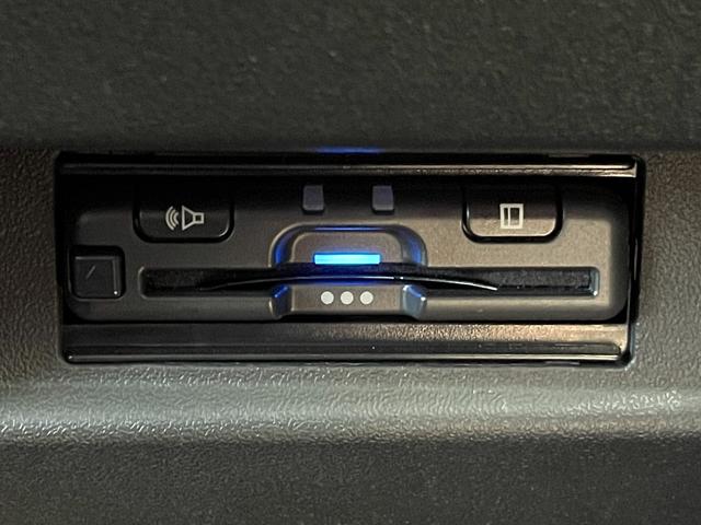 ジムニーシエラ JC 禁煙車 ワンオーナー 社外メモリーナビ ブラックルーフ 衝突軽減システム レーンキープ スマートキー2つ Bluetooth ETC ドラレコ バックカメラ フルセグTV シートヒーター クルコン(21枚目)