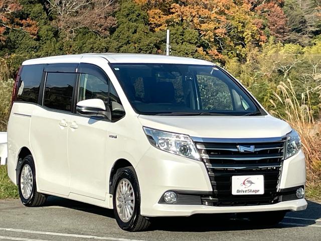 ノア ハイブリッドX ディライトプラス 禁煙車 純正9インチナビ 両側電動スライドドア 純正後席フリップダウンモニター 衝突軽減システム レーンキープ 前後ドラレコ バックカメラ Bluetooth フルセグTV ETC スマートキー2個(6枚目)