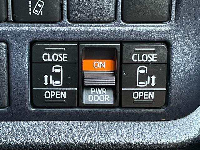 ノア ハイブリッドX ディライトプラス 禁煙車 純正9インチナビ 両側電動スライドドア 純正後席フリップダウンモニター 衝突軽減システム レーンキープ 前後ドラレコ バックカメラ Bluetooth フルセグTV ETC スマートキー2個(18枚目)