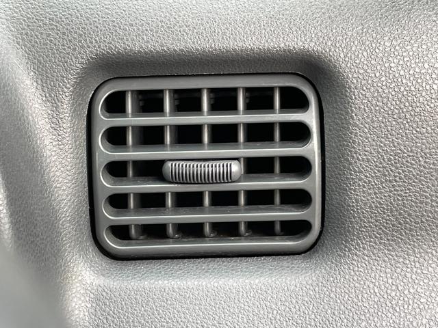 ハイゼットトラック エアコン・パワステ　スペシャル　禁煙車　５速ＭＴ　エアコン　パワステ　三方開　ユーザー買取車　スペアキー　点検整備付（15枚目）