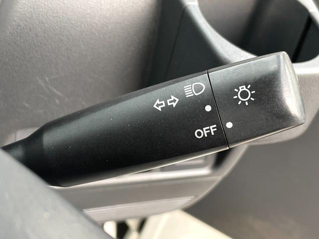 ハイゼットトラック エアコン・パワステ　スペシャル　禁煙車　５速ＭＴ　エアコン　パワステ　三方開　ユーザー買取車　スペアキー　点検整備付（18枚目）