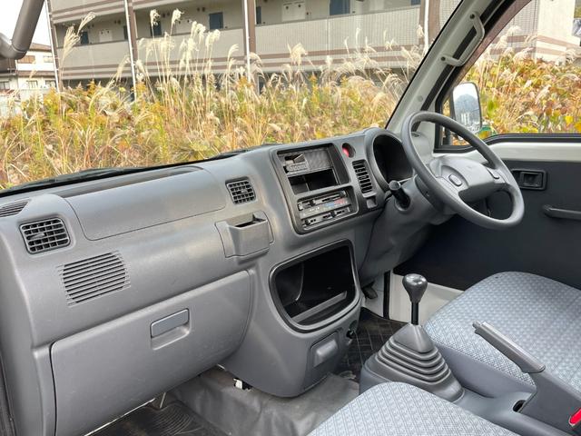 ハイゼットトラック エアコン・パワステ　スペシャル　禁煙車　５速ＭＴ　エアコン　パワステ　三方開　ユーザー買取車　スペアキー　点検整備付（19枚目）