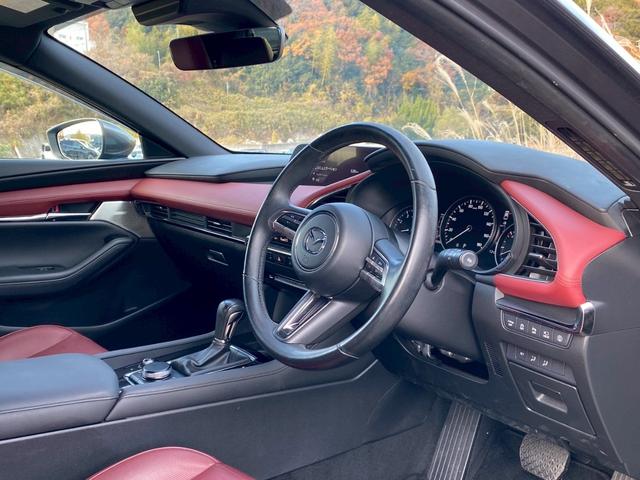 MAZDA3ファストバック 20Sバーガンディ セレクション 禁煙車 ワンオーナー 赤革シート 全方位カメラ BOSEサウンド レーダークルコン 衝突軽減システム レーンキープ ブラインドスポットモニター 純正ナビ フルセグTV シートヒーター スマートキー(34枚目)