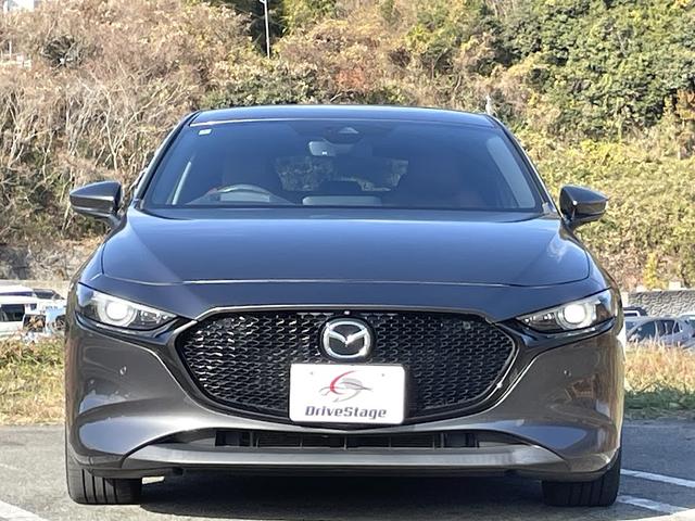 MAZDA3ファストバック 20Sバーガンディ セレクション 禁煙車 ワンオーナー 赤革シート 全方位カメラ BOSEサウンド レーダークルコン 衝突軽減システム レーンキープ ブラインドスポットモニター 純正ナビ フルセグTV シートヒーター スマートキー(44枚目)