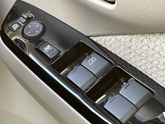 デイズ X 禁煙車 女性ワンオーナー 衝突軽減システム 純正ナビ 全方位カメラ Bluetooth ETC USB レーンキープ ドラレコ スペアキー(22枚目)