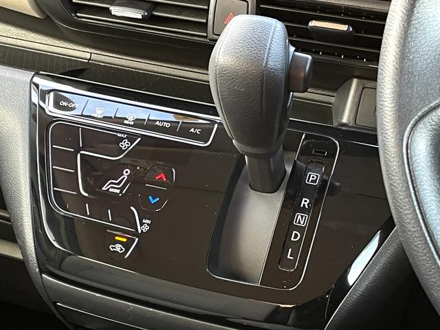 デイズ X 禁煙車 女性ワンオーナー 衝突軽減システム 純正ナビ 全方位カメラ Bluetooth ETC USB レーンキープ ドラレコ スペアキー(23枚目)