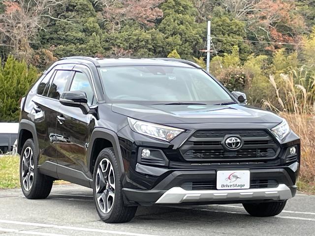 ＲＡＶ４ アドベンチャー　禁煙車　１０インチナビ　衝突軽減システム　レーダークルーズ　バックカメラ　フルセグＴＶ　ＥＴＣ　前後ドラレコ　ＬＥＤヘッドライト　Ｂｌｕｅｔｏｏｔｈ　レーンキープ　スマートキー　ＵＳＢ　車検整備付（6枚目）
