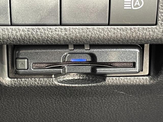 ＲＡＶ４ アドベンチャー　禁煙車　１０インチナビ　衝突軽減システム　レーダークルーズ　バックカメラ　フルセグＴＶ　ＥＴＣ　前後ドラレコ　ＬＥＤヘッドライト　Ｂｌｕｅｔｏｏｔｈ　レーンキープ　スマートキー　ＵＳＢ　車検整備付（24枚目）