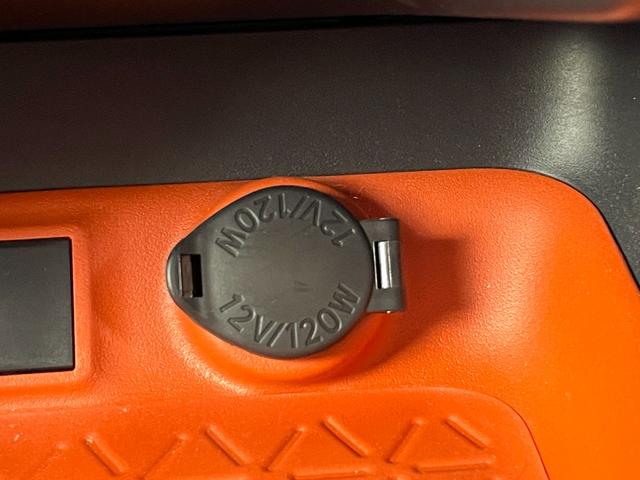 ＲＡＶ４ アドベンチャー　禁煙車　１０インチナビ　衝突軽減システム　レーダークルーズ　バックカメラ　フルセグＴＶ　ＥＴＣ　前後ドラレコ　ＬＥＤヘッドライト　Ｂｌｕｅｔｏｏｔｈ　レーンキープ　スマートキー　ＵＳＢ　車検整備付（26枚目）