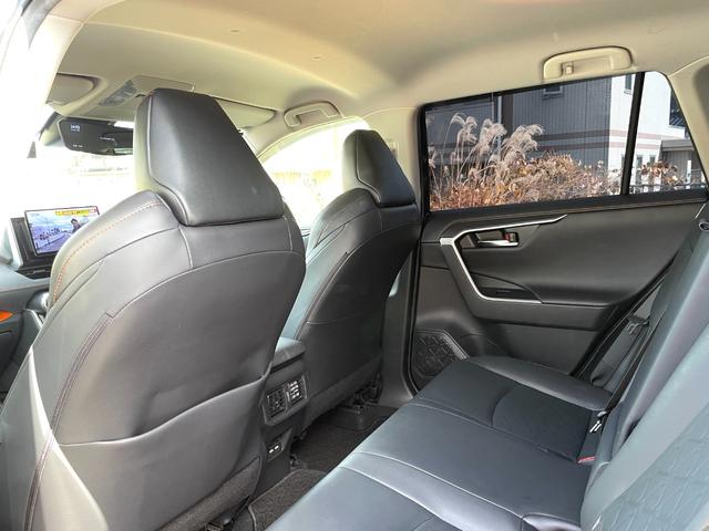 ＲＡＶ４ アドベンチャー　禁煙車　１０インチナビ　衝突軽減システム　レーダークルーズ　バックカメラ　フルセグＴＶ　ＥＴＣ　前後ドラレコ　ＬＥＤヘッドライト　Ｂｌｕｅｔｏｏｔｈ　レーンキープ　スマートキー　ＵＳＢ　車検整備付（34枚目）