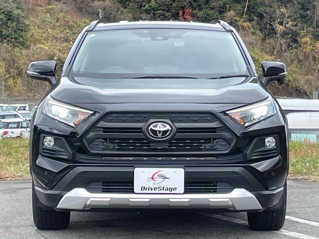 ＲＡＶ４ アドベンチャー　禁煙車　１０インチナビ　衝突軽減システム　レーダークルーズ　バックカメラ　フルセグＴＶ　ＥＴＣ　前後ドラレコ　ＬＥＤヘッドライト　Ｂｌｕｅｔｏｏｔｈ　レーンキープ　スマートキー　ＵＳＢ　車検整備付（44枚目）