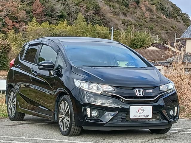 フィット ＲＳ　禁煙車　純正インターナビ　フルセグＴＶ　バックカメラ　ドラレコ　ＥＴＣ　Ｂｌｕｅｔｏｏｔｈ　クルーズコントロール　パドルシフト　ＬＥＤヘッドライト　スマートキー　ＵＳＢ／ＨＤＭＩ接続可　点検整備付（6枚目）