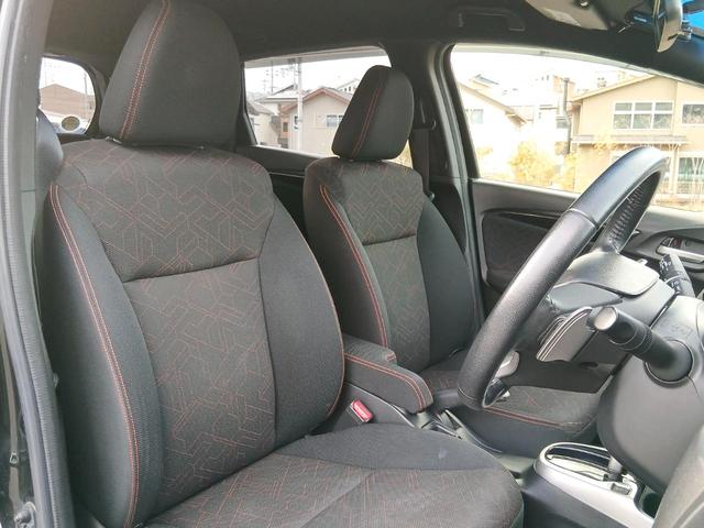 フィット ＲＳ　禁煙車　純正インターナビ　フルセグＴＶ　バックカメラ　ドラレコ　ＥＴＣ　Ｂｌｕｅｔｏｏｔｈ　クルーズコントロール　パドルシフト　ＬＥＤヘッドライト　スマートキー　ＵＳＢ／ＨＤＭＩ接続可　点検整備付（10枚目）