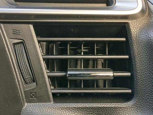 フィット ＲＳ　禁煙車　純正インターナビ　フルセグＴＶ　バックカメラ　ドラレコ　ＥＴＣ　Ｂｌｕｅｔｏｏｔｈ　クルーズコントロール　パドルシフト　ＬＥＤヘッドライト　スマートキー　ＵＳＢ／ＨＤＭＩ接続可　点検整備付（27枚目）