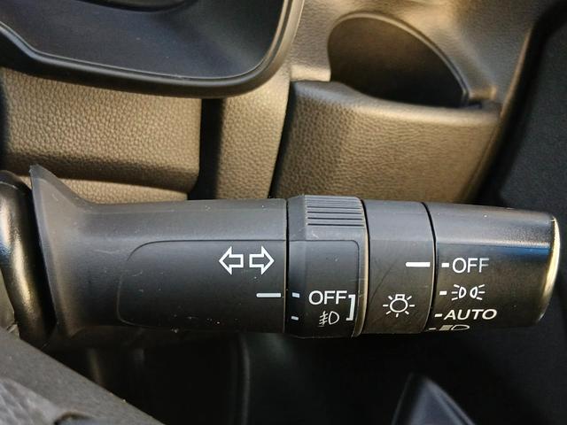 フィット ＲＳ　禁煙車　純正インターナビ　フルセグＴＶ　バックカメラ　ドラレコ　ＥＴＣ　Ｂｌｕｅｔｏｏｔｈ　クルーズコントロール　パドルシフト　ＬＥＤヘッドライト　スマートキー　ＵＳＢ／ＨＤＭＩ接続可　点検整備付（29枚目）