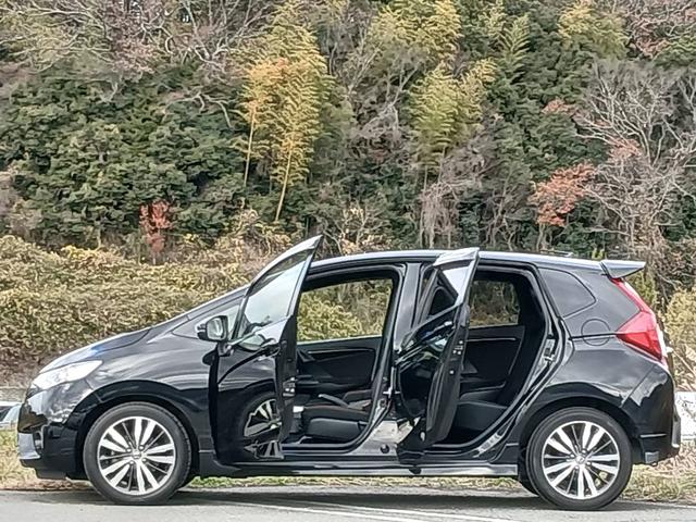 フィット ＲＳ　禁煙車　純正インターナビ　フルセグＴＶ　バックカメラ　ドラレコ　ＥＴＣ　Ｂｌｕｅｔｏｏｔｈ　クルーズコントロール　パドルシフト　ＬＥＤヘッドライト　スマートキー　ＵＳＢ／ＨＤＭＩ接続可　点検整備付（40枚目）