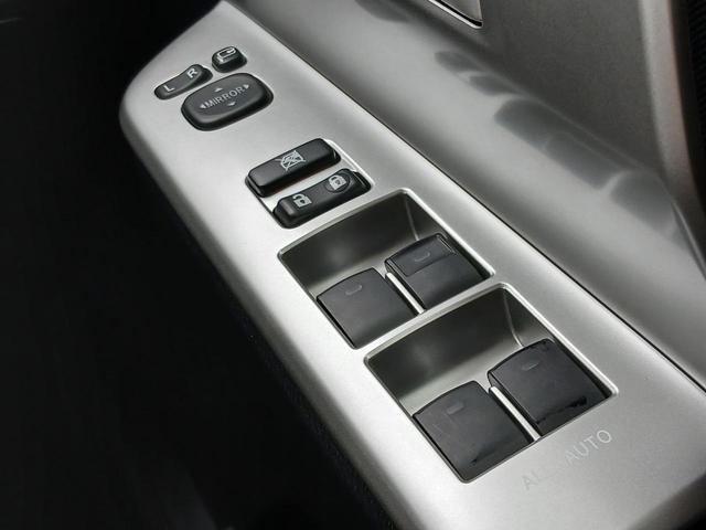 ノア Ｓｉ　禁煙車　社外ナビ　フルセグＴＶ　電動スライドドア　ＥＴＣ　パドルシフト　ＨＩＤ　フォグ　コーナーセンサー　Ｂｌｕｅｔｏｏｔｈ　スマートキー　車検整備付（23枚目）