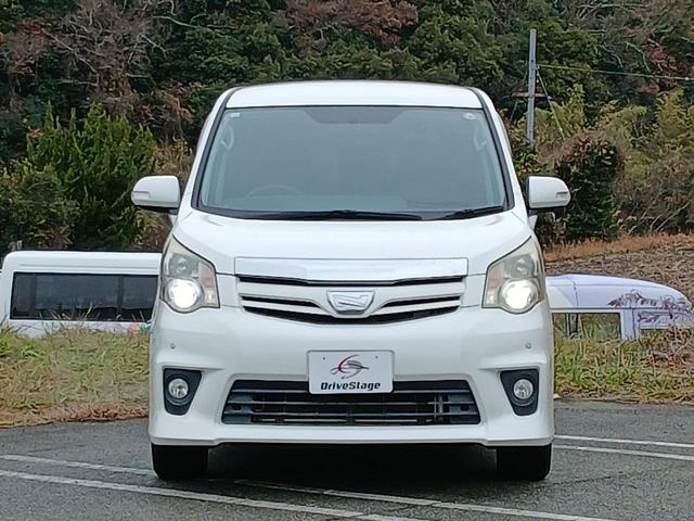 ノア Ｓｉ　禁煙車　社外ナビ　フルセグＴＶ　電動スライドドア　ＥＴＣ　パドルシフト　ＨＩＤ　フォグ　コーナーセンサー　Ｂｌｕｅｔｏｏｔｈ　スマートキー　車検整備付（38枚目）