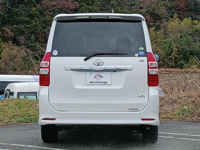 ノア Ｓｉ　禁煙車　社外ナビ　フルセグＴＶ　電動スライドドア　ＥＴＣ　パドルシフト　ＨＩＤ　フォグ　コーナーセンサー　Ｂｌｕｅｔｏｏｔｈ　スマートキー　車検整備付（39枚目）