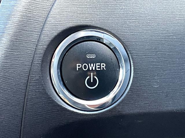 プリウス Ｓ　禁煙車　純正ナビ　フルセグＴＶ　バックカメラ　ＥＴＣ　ドラレコ　Ｂｌｕｅｔｏｏｔｈ　スペアキー　ユーザー買取車　点検整備付（20枚目）