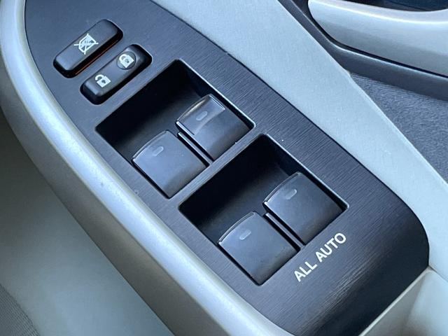 プリウス Ｓ　禁煙車　純正ナビ　フルセグＴＶ　バックカメラ　ＥＴＣ　ドラレコ　Ｂｌｕｅｔｏｏｔｈ　スペアキー　ユーザー買取車　点検整備付（26枚目）