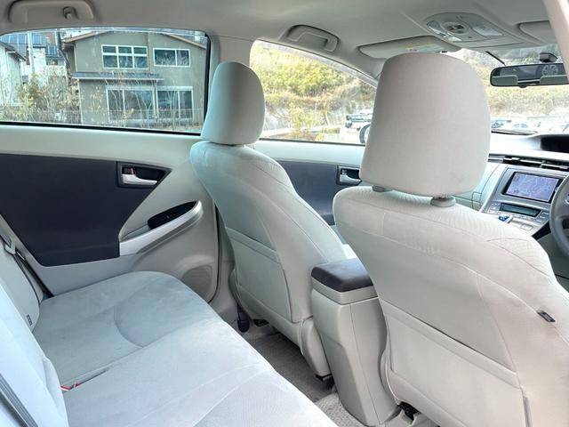 プリウス Ｓ　禁煙車　純正ナビ　フルセグＴＶ　バックカメラ　ＥＴＣ　ドラレコ　Ｂｌｕｅｔｏｏｔｈ　スペアキー　ユーザー買取車　点検整備付（35枚目）