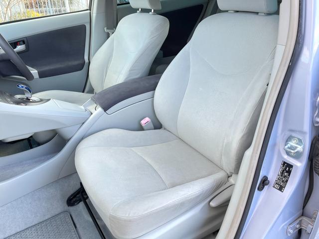 プリウス Ｓ　禁煙車　純正ナビ　フルセグＴＶ　バックカメラ　ＥＴＣ　ドラレコ　Ｂｌｕｅｔｏｏｔｈ　スペアキー　ユーザー買取車　点検整備付（39枚目）