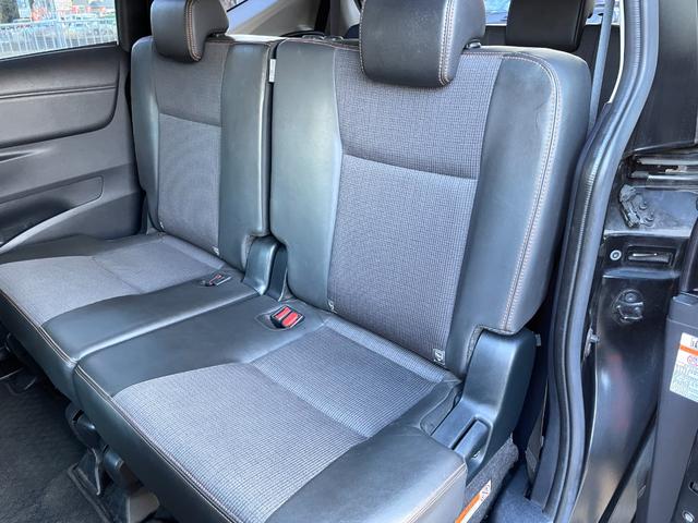 シエンタ Ｇ　クエロ　禁煙車　純正ナビＴＶ　両側電動スライドドア　衝突軽減システム　レーンキープ　バックカメラ　ＥＴＣ　ＬＥＤヘッドライト　ハーフレザーシート　Ｂｌｕｅｔｏｏｔｈ　スマートキー　オートハイビーム　車検整備付（32枚目）