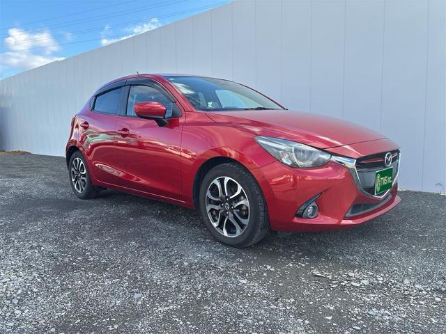 デミオ ＸＤツーリング　ブラインド・スポット・モニタリング（リア・クロス・トラフィック・アラート機能付）＋ハイ・ビーム・コントロールシステム＋車線逸脱警報システム、ＣＤ／ＤＶＤプレーヤー＋地デジＴＶチューナー（フルセグ）（12枚目）