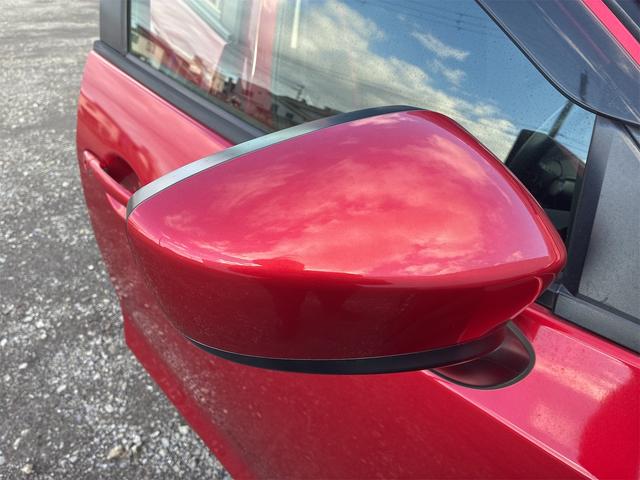 デミオ ＸＤツーリング　ブラインド・スポット・モニタリング（リア・クロス・トラフィック・アラート機能付）＋ハイ・ビーム・コントロールシステム＋車線逸脱警報システム、ＣＤ／ＤＶＤプレーヤー＋地デジＴＶチューナー（フルセグ）（20枚目）